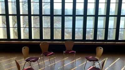 UZ (Foto: Peter Eichenberger) UZ (Foto: Peter Eichenberger)